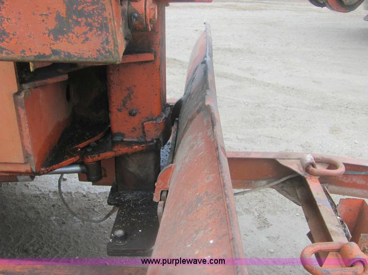 image for item 6954 Ditch Witch R65 trencher