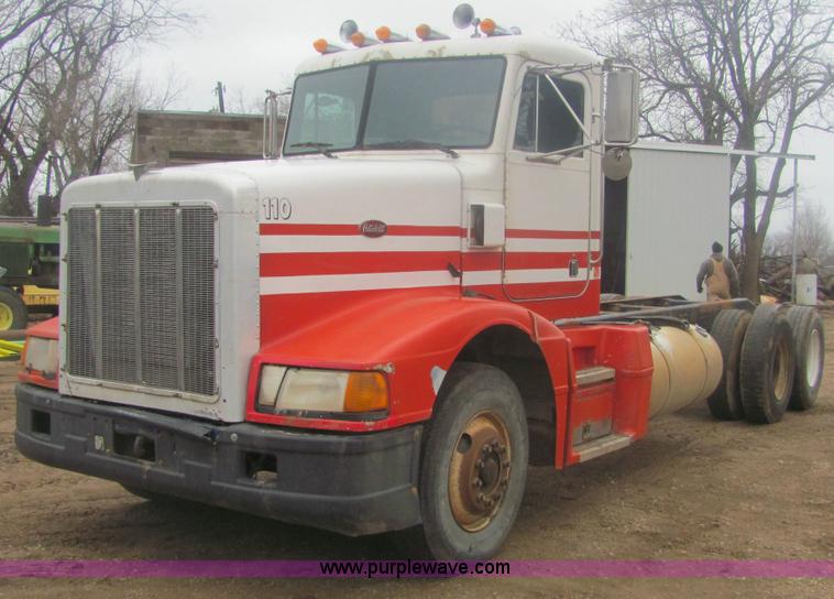 image for item 6965 1988 Peterbilt 377 cab and chassis