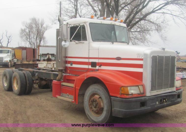 image for item 6965 1988 Peterbilt 377 cab and chassis