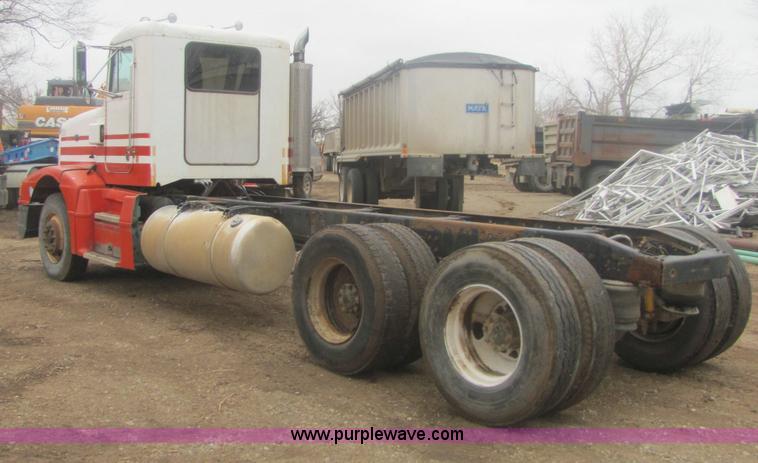 image for item 6965 1988 Peterbilt 377 cab and chassis
