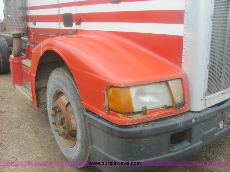 image for item 6965 1988 Peterbilt 377 cab and chassis