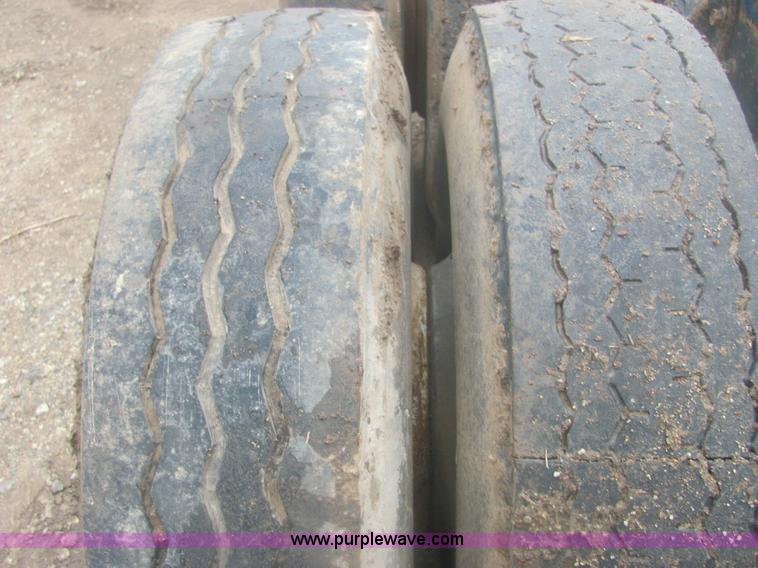 image for item 6965 1988 Peterbilt 377 cab and chassis