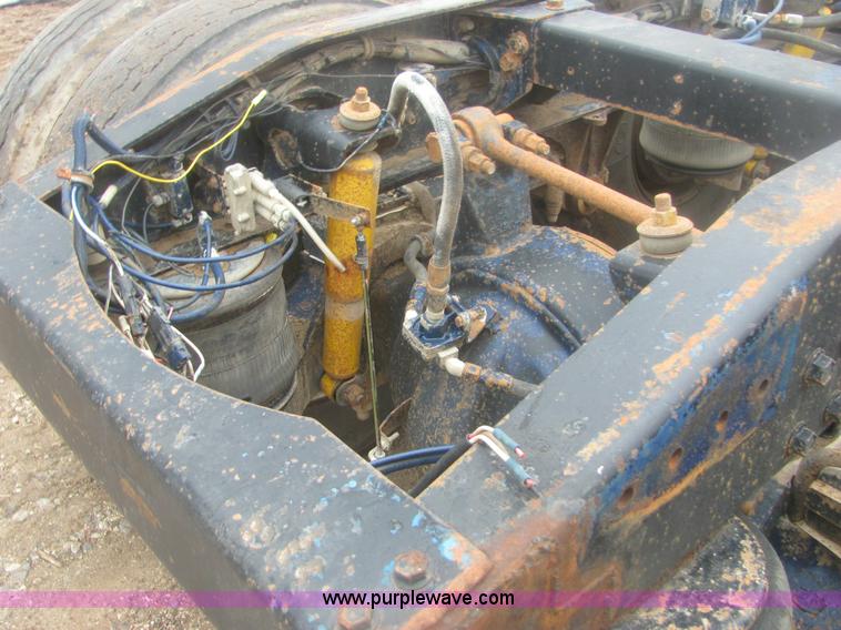 image for item 6965 1988 Peterbilt 377 cab and chassis