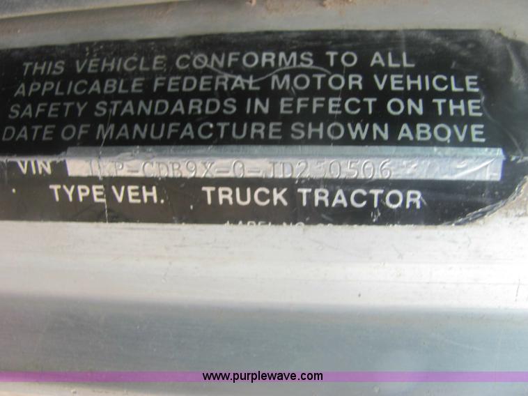 image for item 6965 1988 Peterbilt 377 cab and chassis