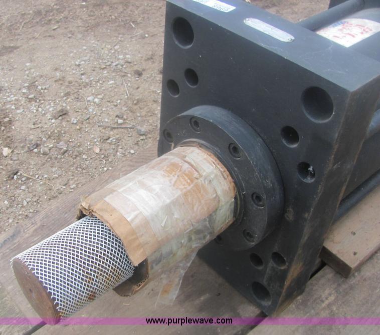 image for item 6968 Parker double acting cylinder