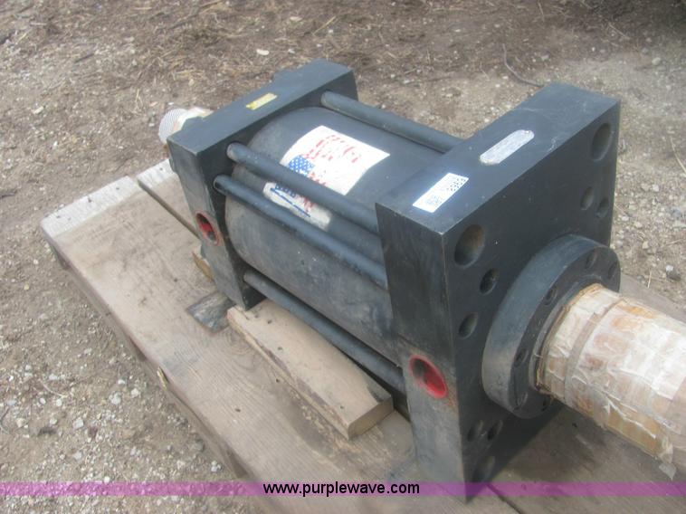 image for item 6968 Parker double acting cylinder