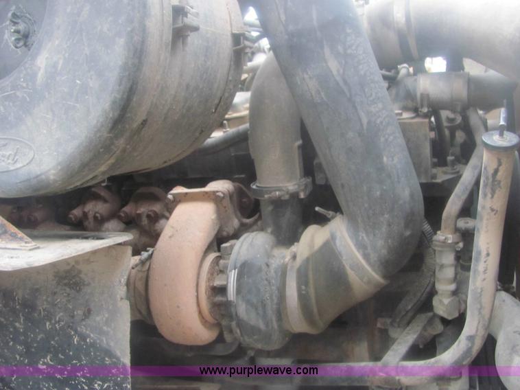 image for item 6969 1994 Ford LTA9000 Aero Max 106 semi truck