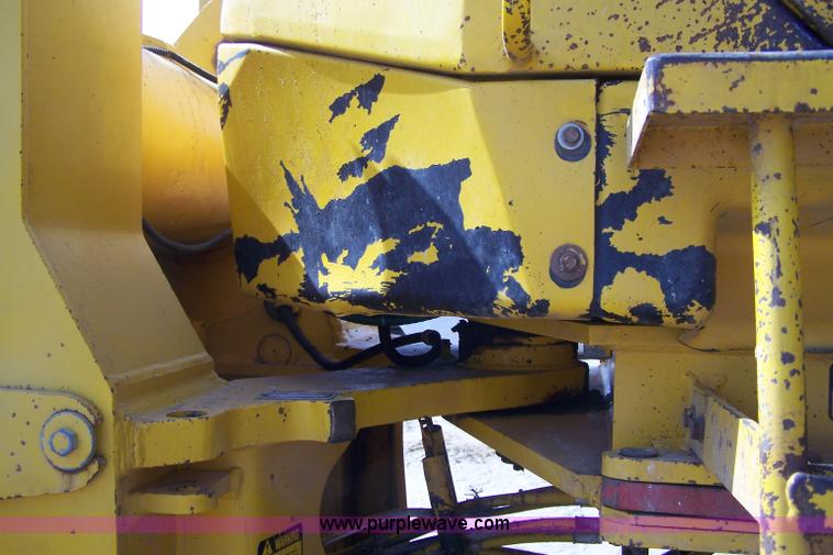 image for item 7464 1990 John Deere 624E wheel loader