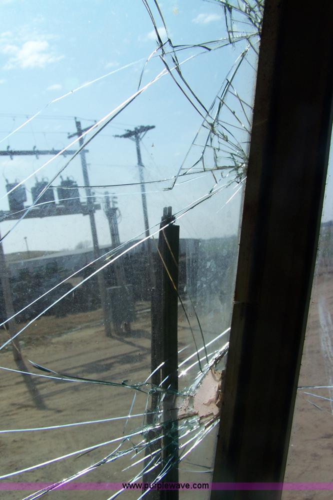 image for item 7464 1990 John Deere 624E wheel loader