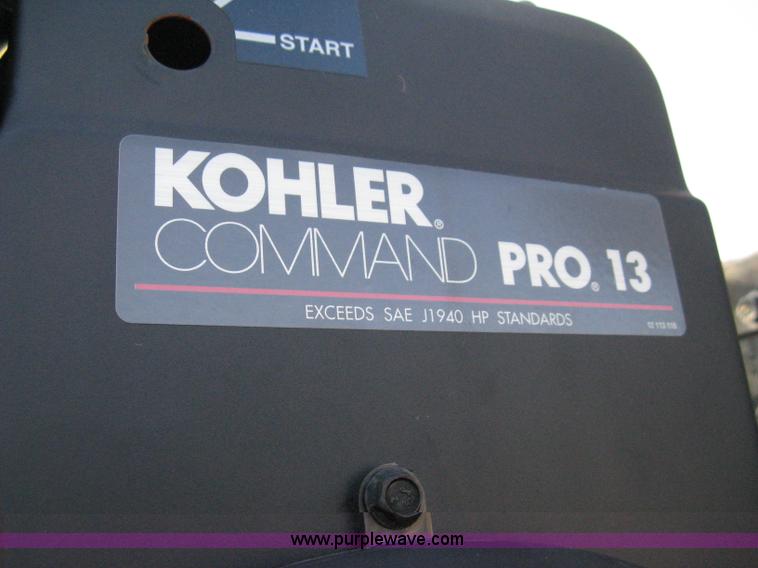 image for item 8016 1990 Ford LN7000 lube truck