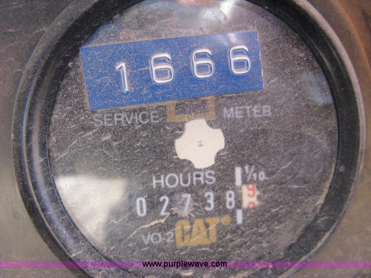 image for item 8017 1985 International F2674 water truck