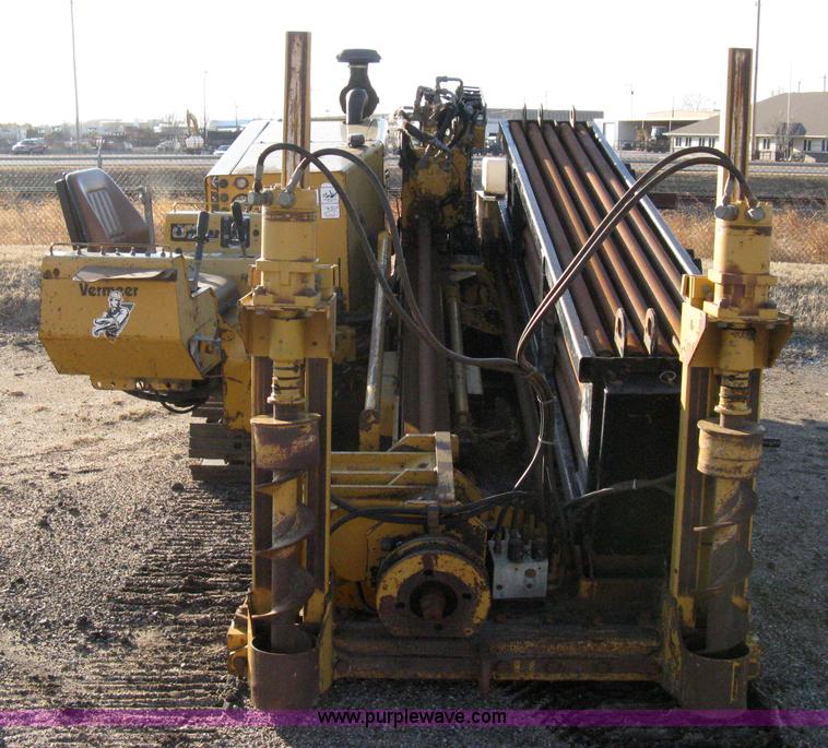 image for item 8018 Vermeer D24X40A Navigator boring machine