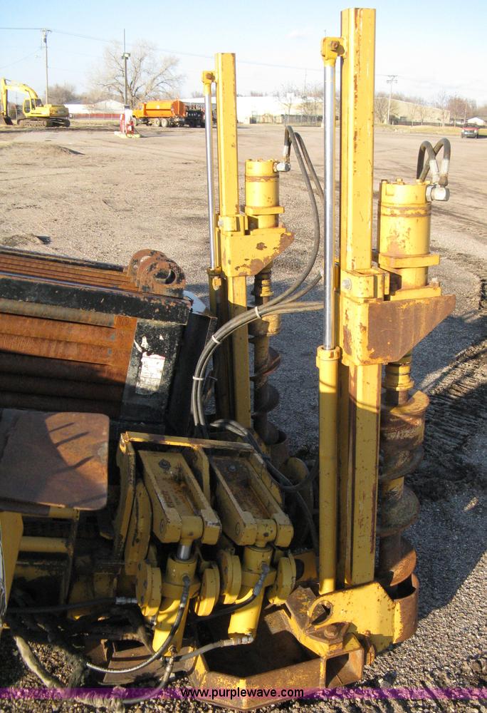 image for item 8018 Vermeer D24X40A Navigator boring machine