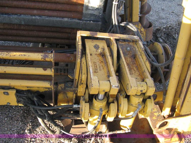 image for item 8018 Vermeer D24X40A Navigator boring machine