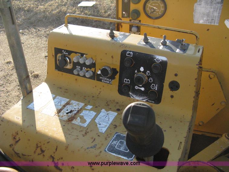 image for item 8018 Vermeer D24X40A Navigator boring machine