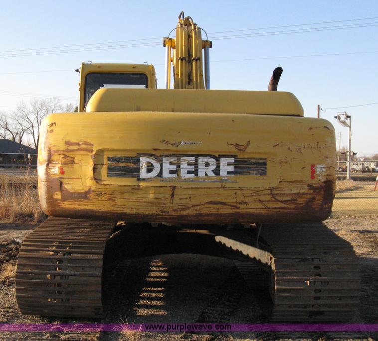 image for item 8019 John Deere 200LC excavator