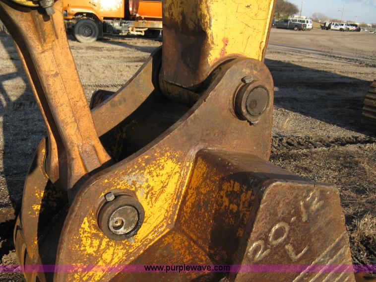 image for item 8019 John Deere 200LC excavator