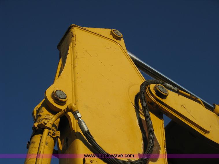 image for item 8019 John Deere 200LC excavator