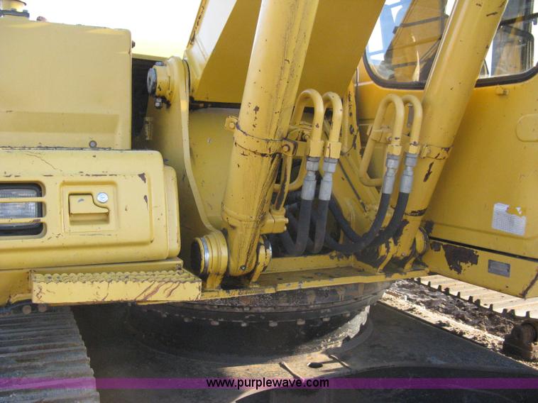 image for item 8019 John Deere 200LC excavator