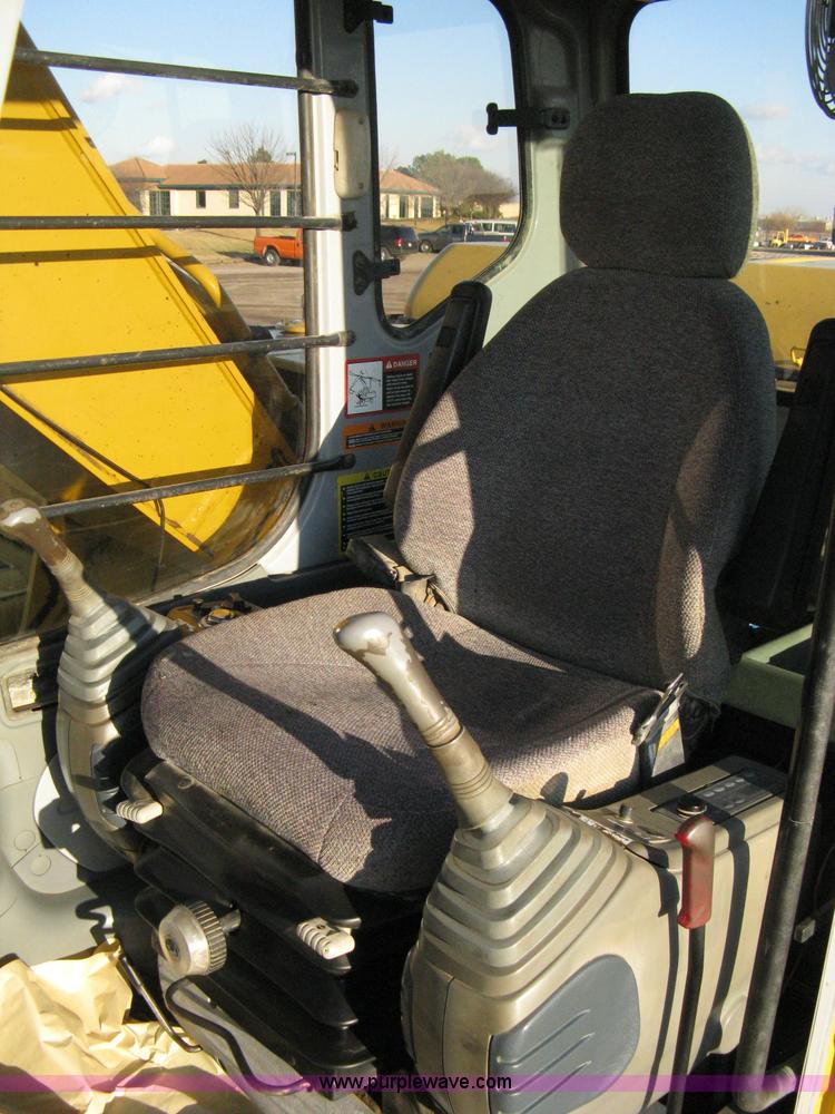 image for item 8019 John Deere 200LC excavator