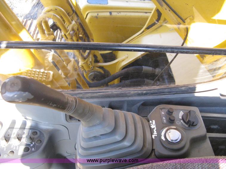 image for item 8019 John Deere 200LC excavator