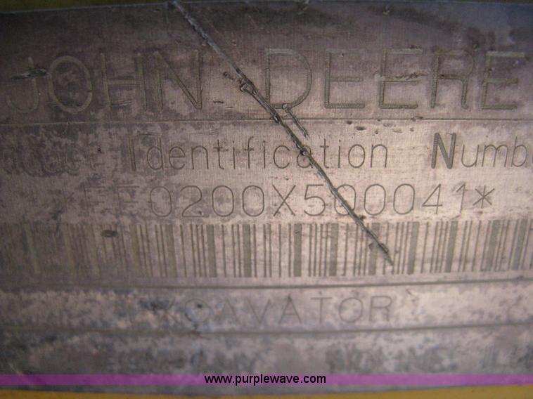 image for item 8019 John Deere 200LC excavator