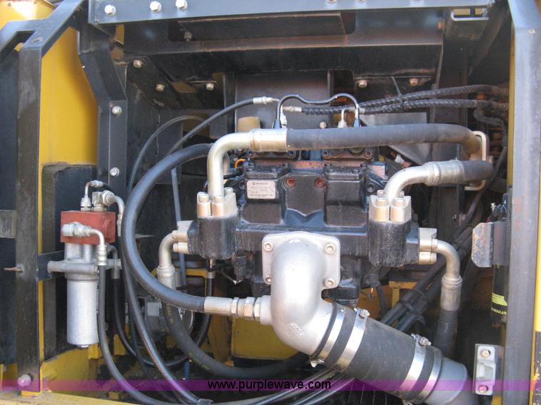 image for item 8019 John Deere 200LC excavator