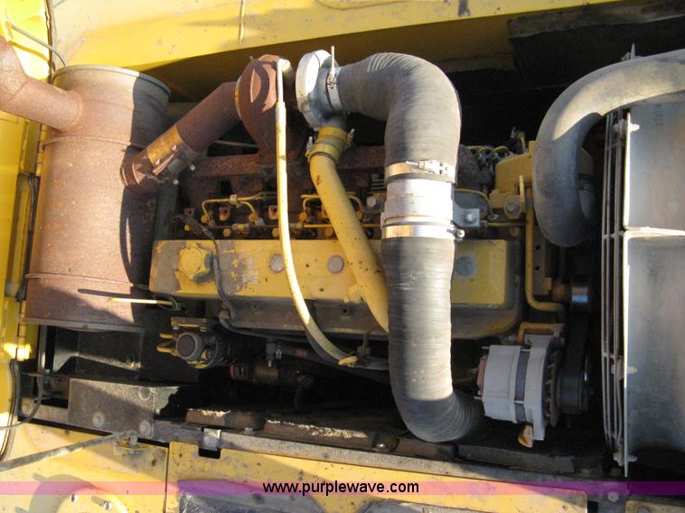 image for item 8019 John Deere 200LC excavator