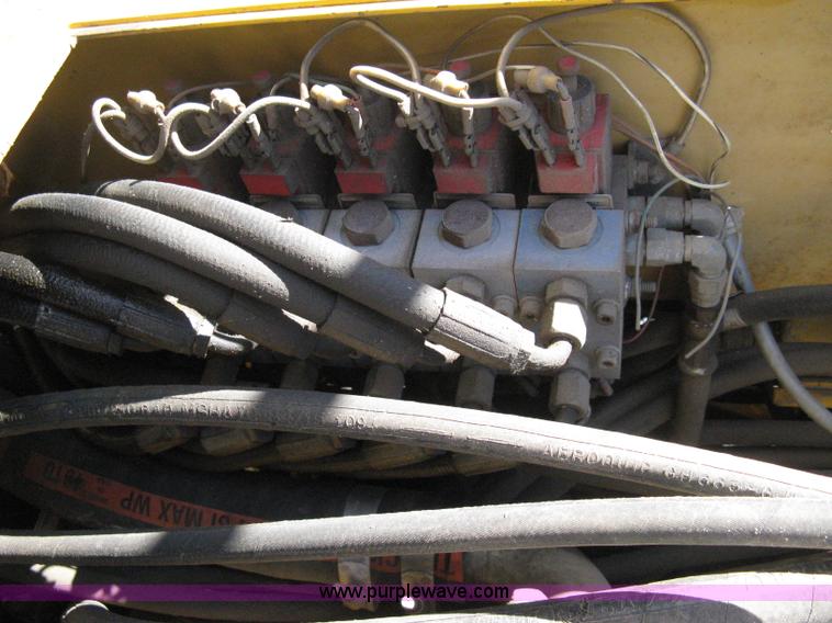 image for item 8020 Gomaco GT3600 curb machine