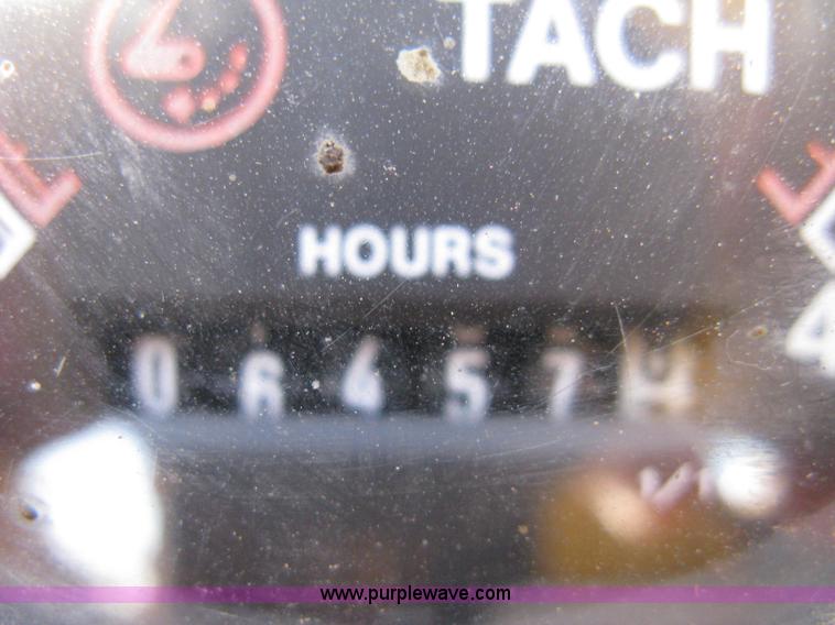 image for item 8020 Gomaco GT3600 curb machine