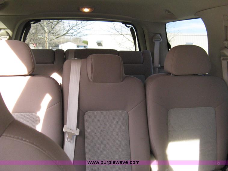 image for item 8087 2004 Ford Expedition XLT SUV