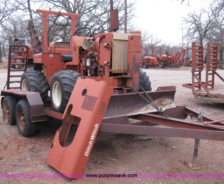 image for item 8232 Ditch Witch R40 trencher and trailer