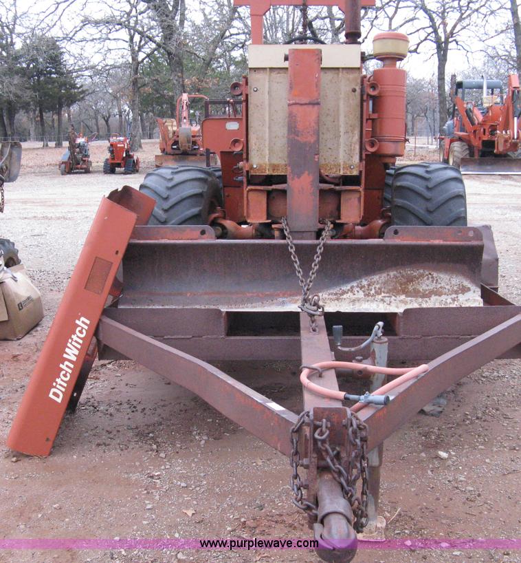 image for item 8232 Ditch Witch R40 trencher and trailer