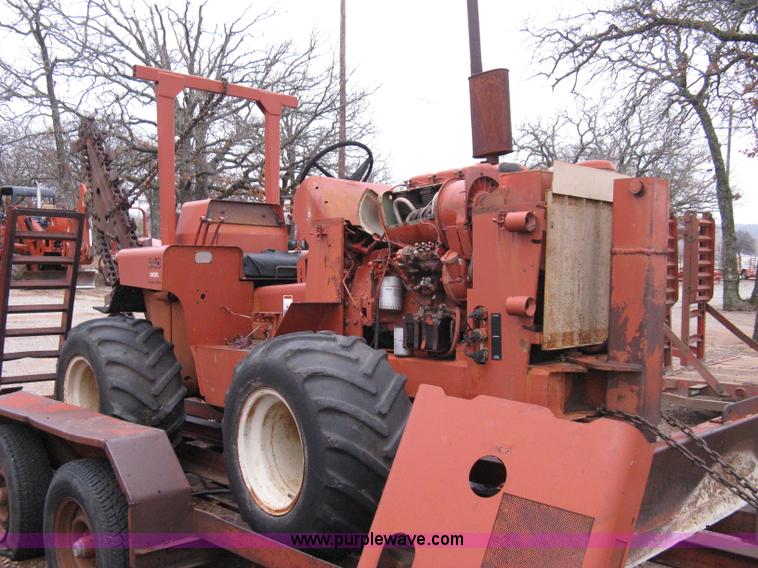 image for item 8232 Ditch Witch R40 trencher and trailer