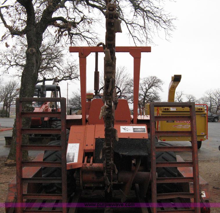 image for item 8232 Ditch Witch R40 trencher and trailer