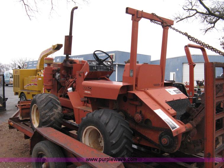 image for item 8232 Ditch Witch R40 trencher and trailer