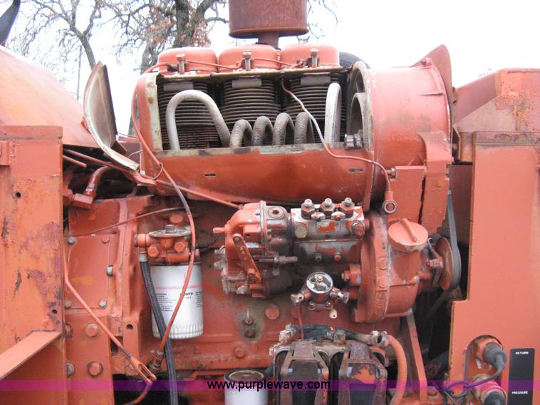 image for item 8232 Ditch Witch R40 trencher and trailer