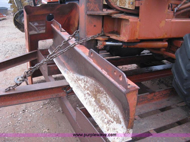 image for item 8232 Ditch Witch R40 trencher and trailer