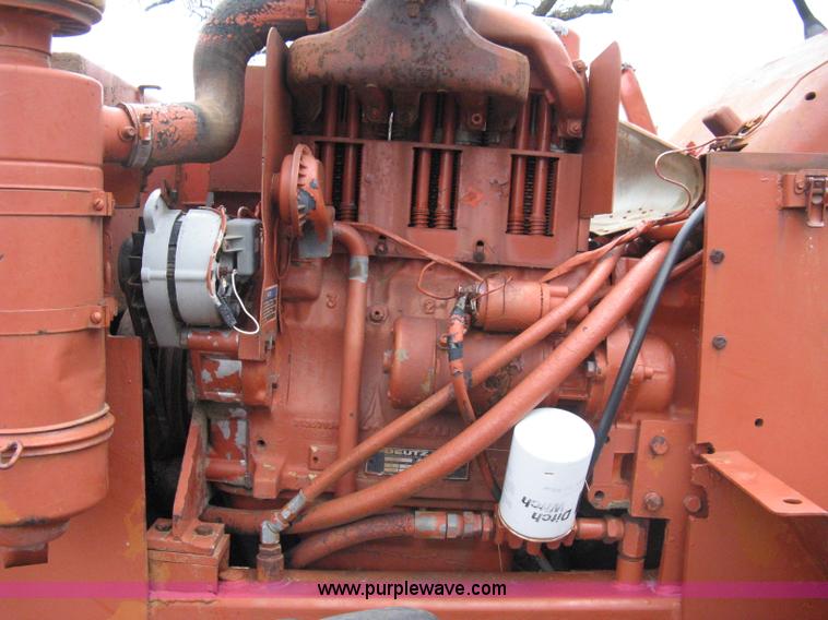 image for item 8232 Ditch Witch R40 trencher and trailer