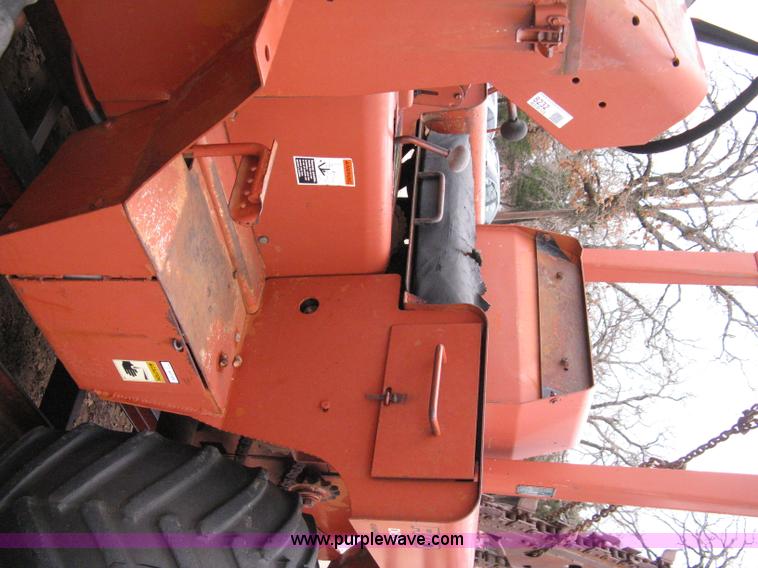 image for item 8232 Ditch Witch R40 trencher and trailer