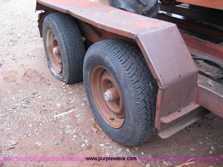 image for item 8232 Ditch Witch R40 trencher and trailer