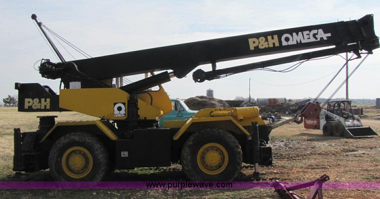image for item 8391 P & H Omega 20 RT crane
