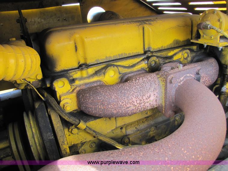 image for item 8391 P & H Omega 20 RT crane