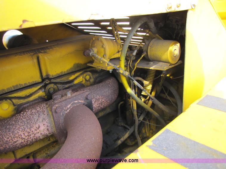 image for item 8391 P & H Omega 20 RT crane