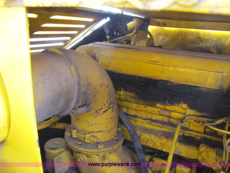 image for item 8391 P & H Omega 20 RT crane