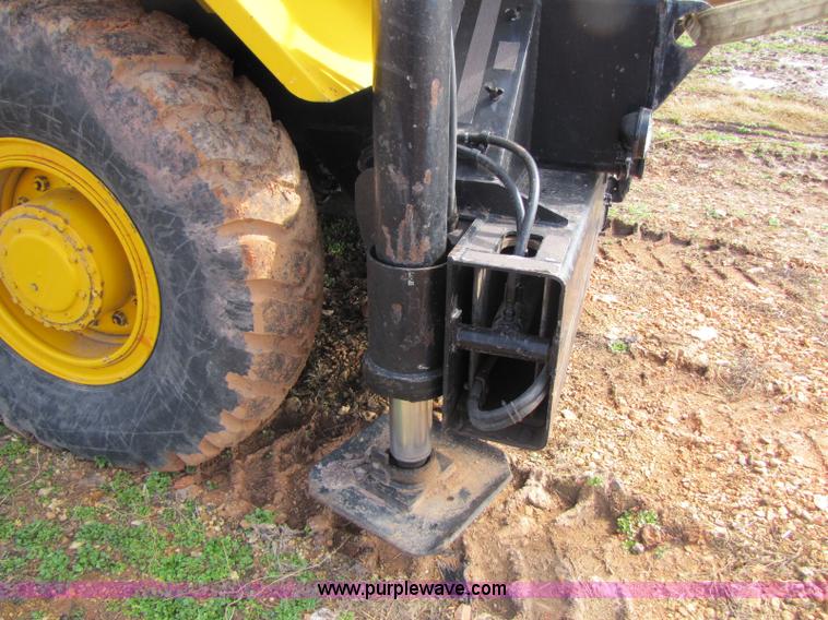 image for item 8391 P & H Omega 20 RT crane