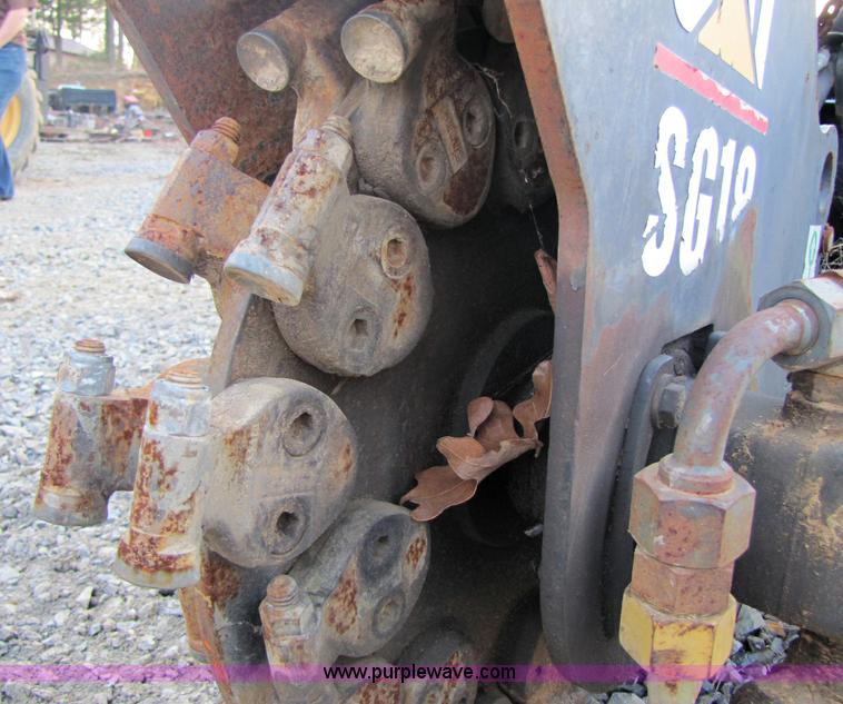 image for item 8400 Caterpillar SG18 stump grinder