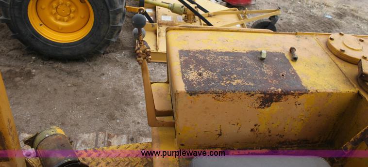 image for item 9365 1967 Case 1150 dozer