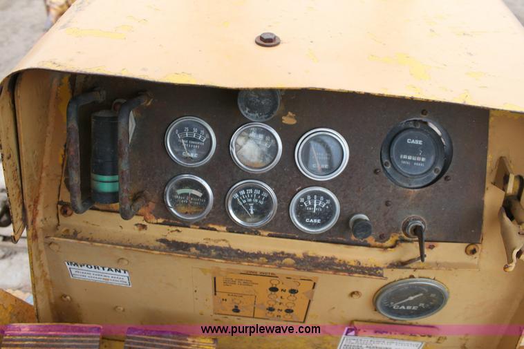 image for item 9365 1967 Case 1150 dozer