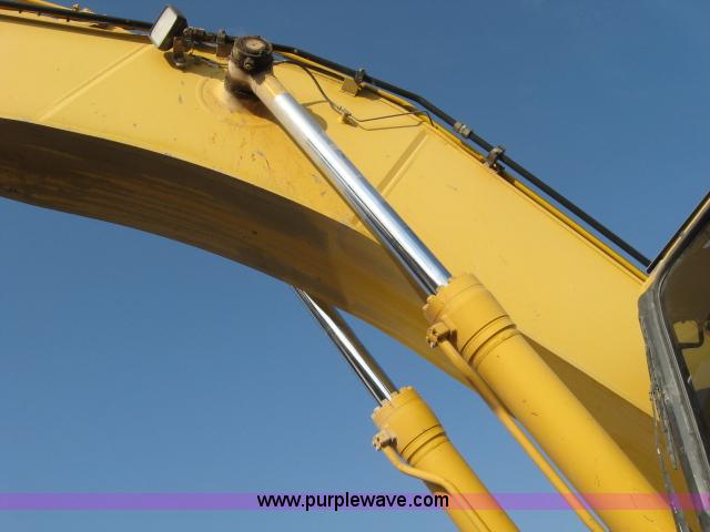 image for item 9551 2006 Komatsu PC400LC-7E0 excavator